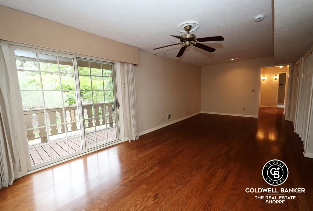 2319 N Belmont Pl, Garden City, KS 67846