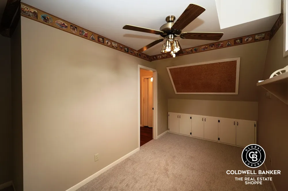 2319 N Belmont Pl, Garden City, KS 67846