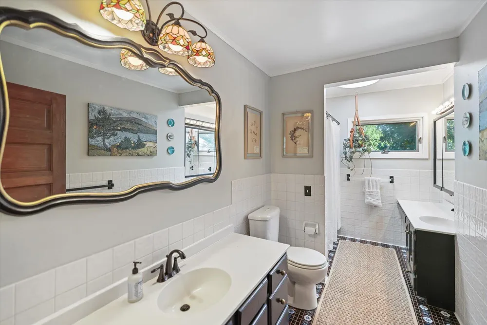 76 Prospect Blvd, St Paul, MN 55107