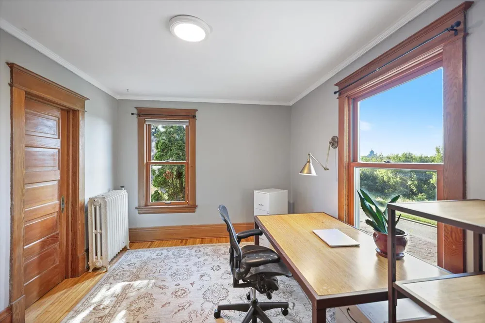76 Prospect Blvd, St Paul, MN 55107