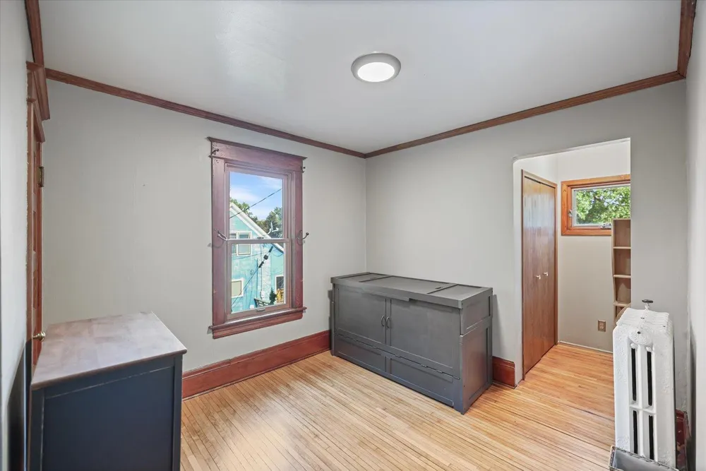 76 Prospect Blvd, St Paul, MN 55107
