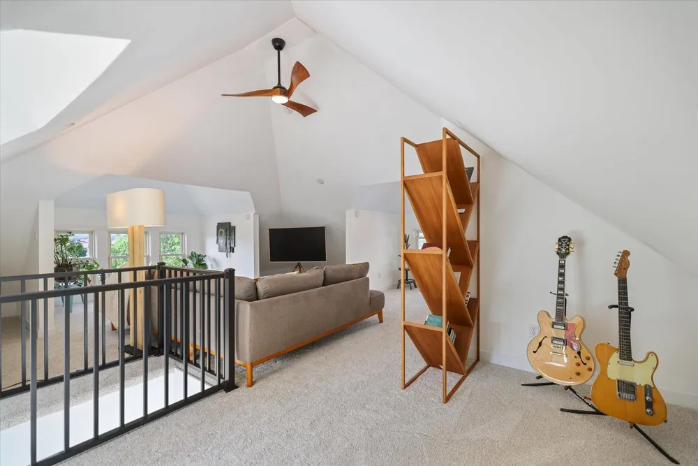 76 Prospect Blvd, St Paul, MN 55107