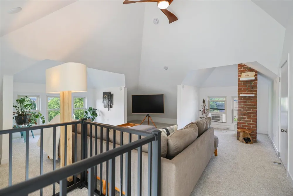 76 Prospect Blvd, St Paul, MN 55107