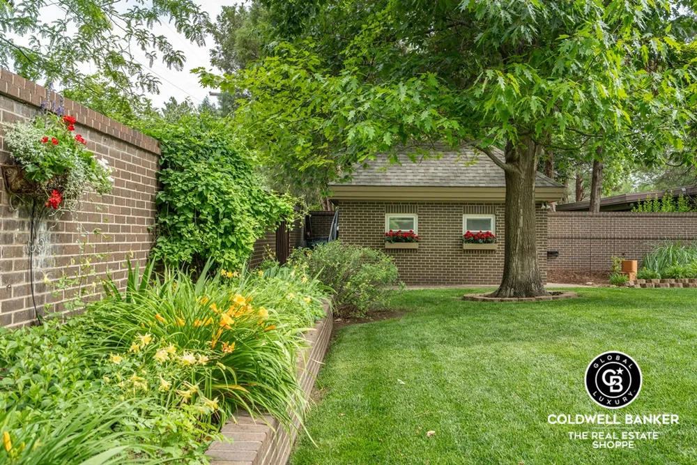 2319 N Belmont Pl, Garden City, KS 67846