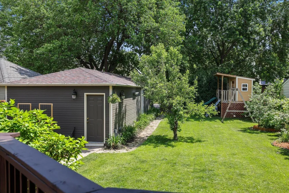 76 Prospect Blvd, St Paul, MN 55107
