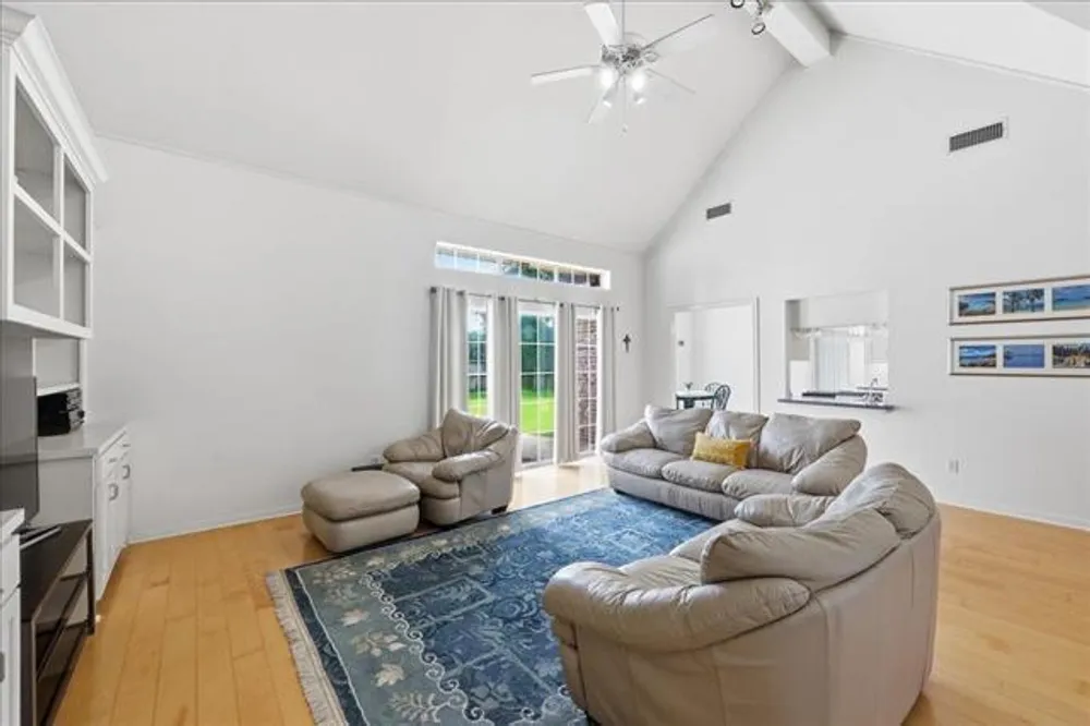 8135 Medinah Dr, Beaumont, TX 77707