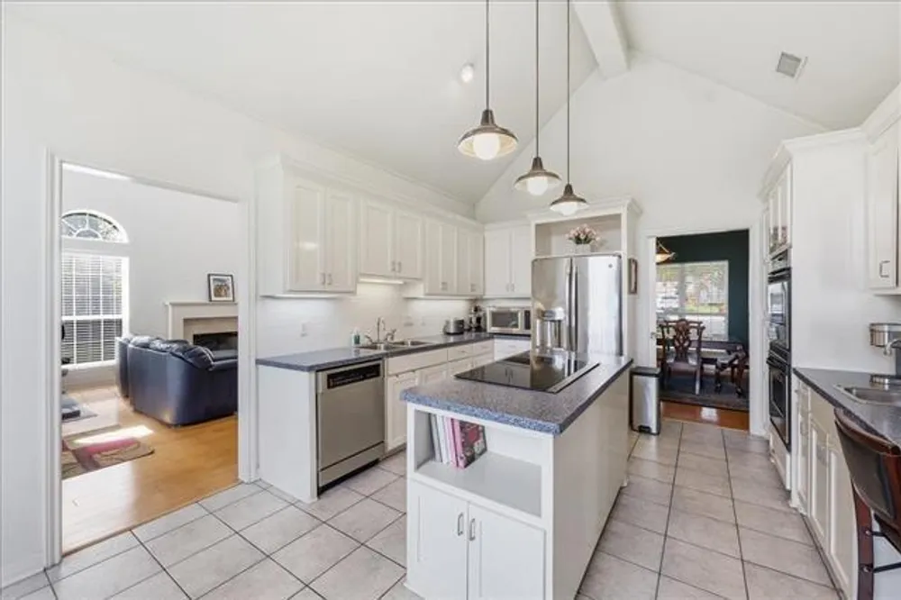 8135 Medinah Dr, Beaumont, TX 77707