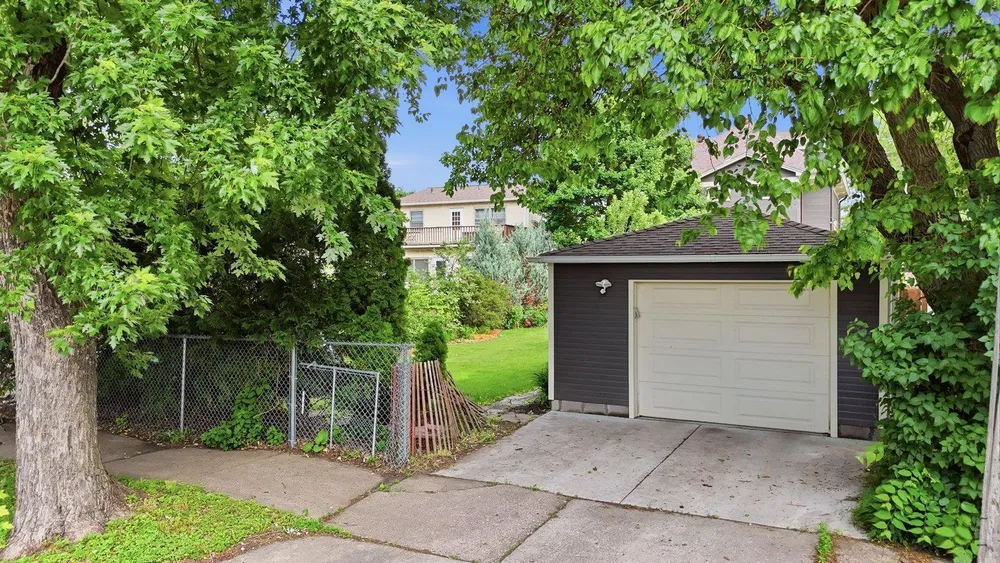 76 Prospect Blvd, St Paul, MN 55107