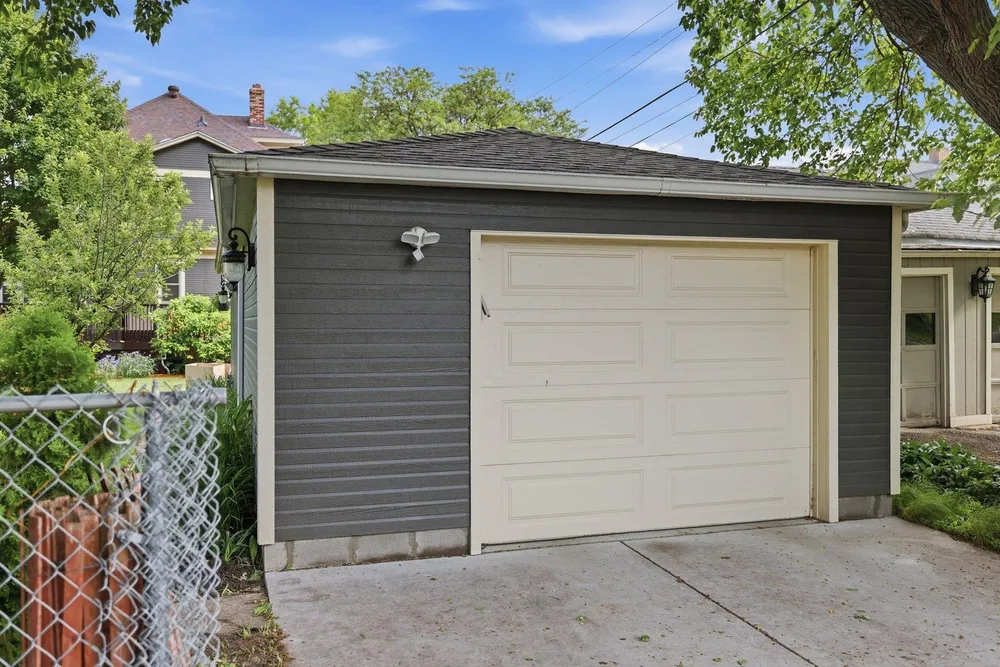 76 Prospect Blvd, St Paul, MN 55107