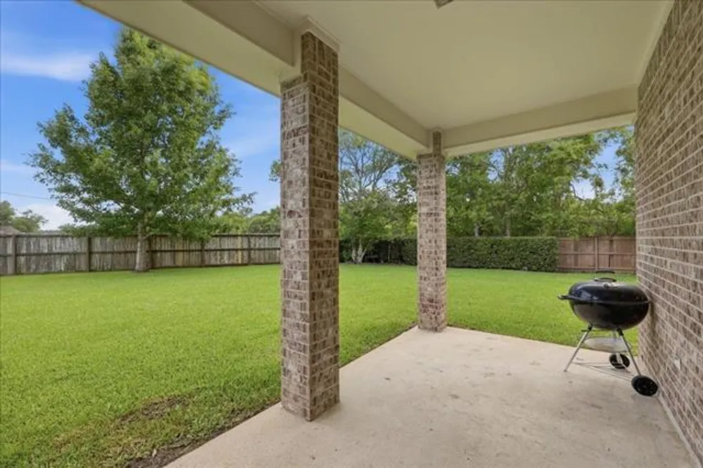 8135 Medinah Dr, Beaumont, TX 77707
