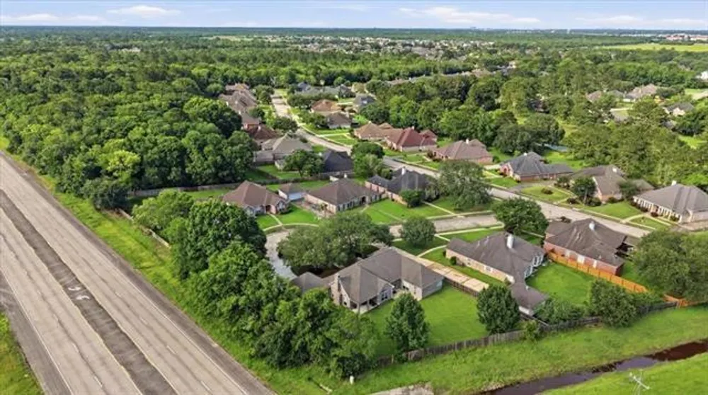 8135 Medinah Dr, Beaumont, TX 77707