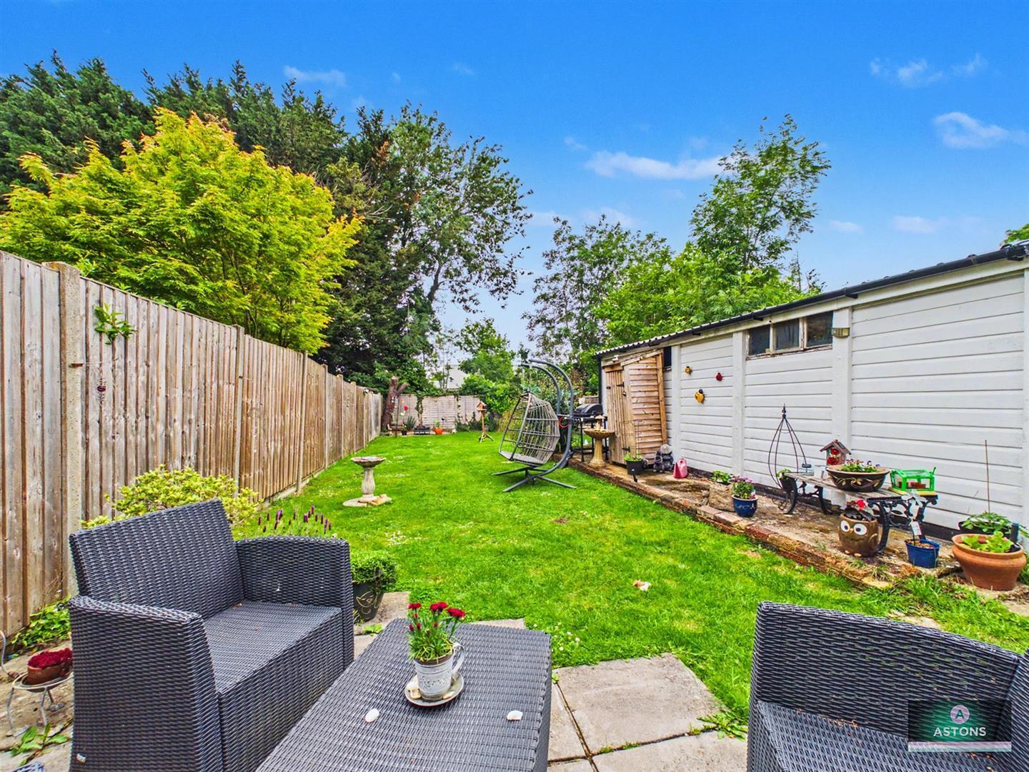 The Croft, Crawley Image 4