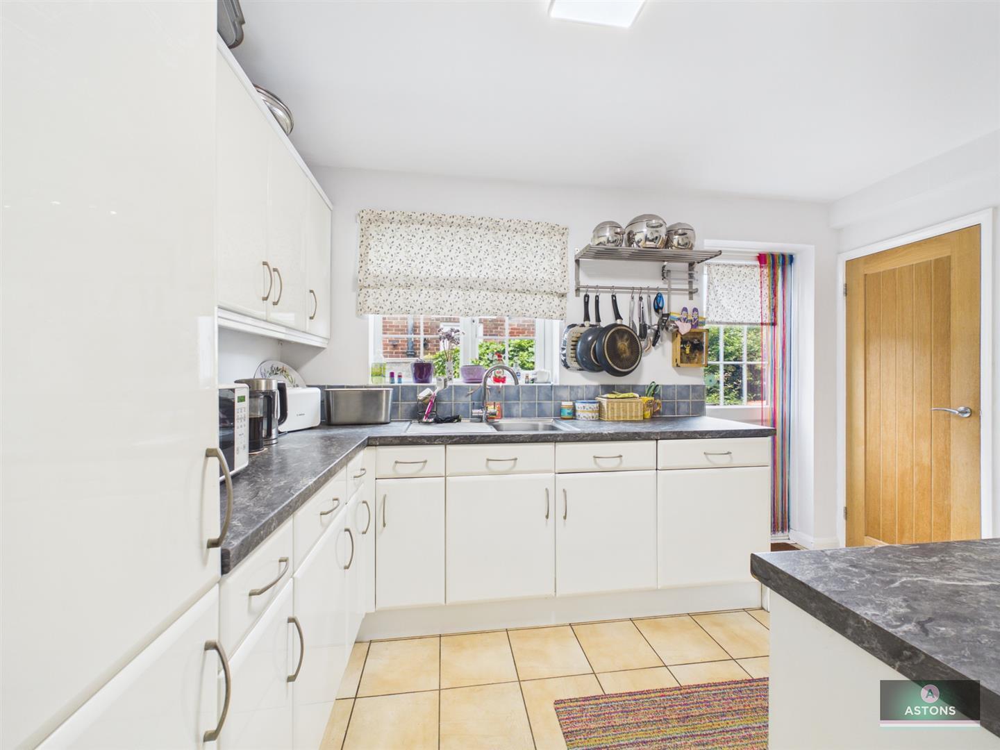 The Croft, Crawley Image 7