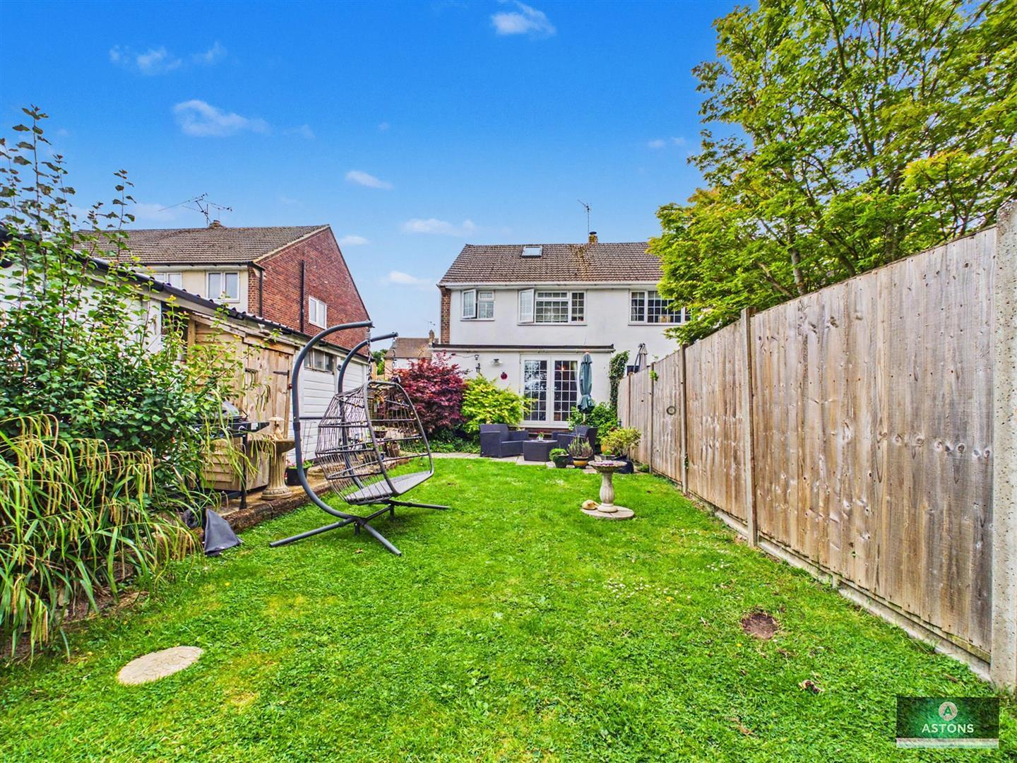 The Croft, Crawley Image 8