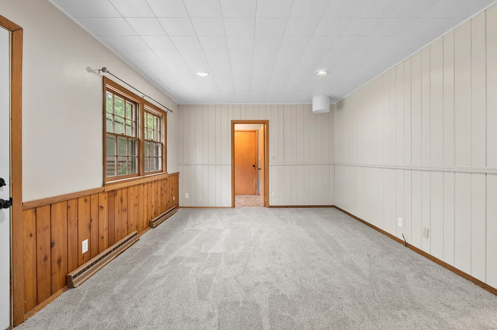 1618 S Riverdale Dr, Appleton, WI 54914