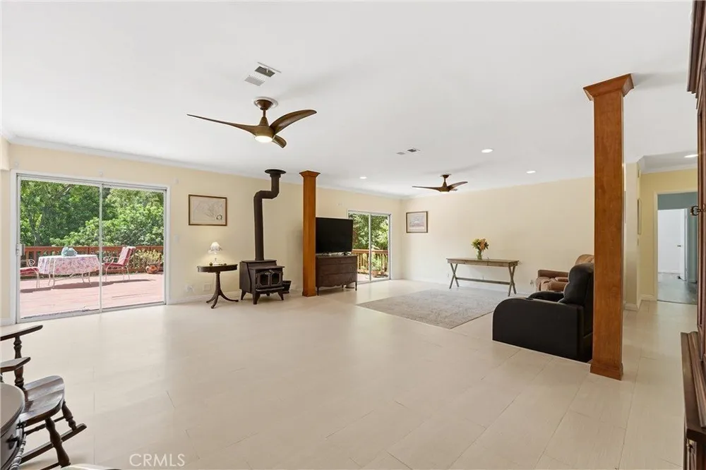 171 Canada Sombre Rd, La Habra Heights, CA 90631