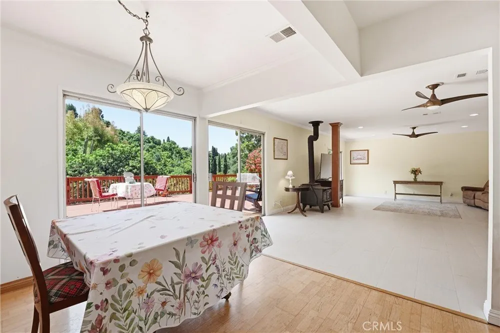 171 Canada Sombre Rd, La Habra Heights, CA 90631