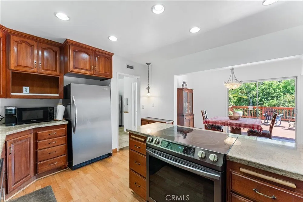 171 Canada Sombre Rd, La Habra Heights, CA 90631