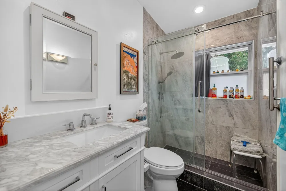 1935 SE 25th Ave, Fort Lauderdale, FL 33316