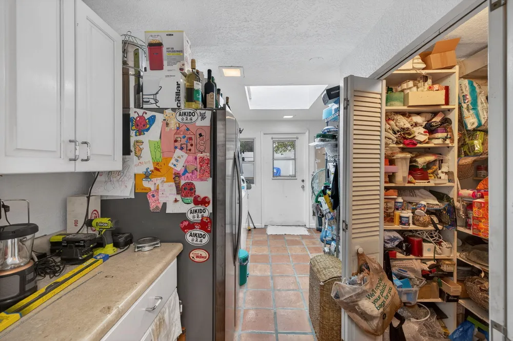 1935 SE 25th Ave, Fort Lauderdale, FL 33316