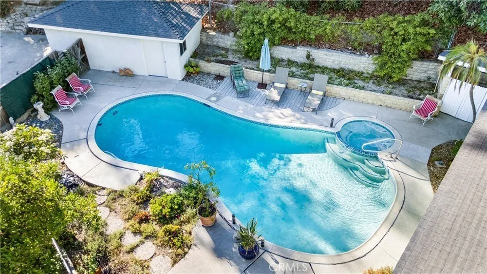 171 Canada Sombre Rd, La Habra Heights, CA 90631