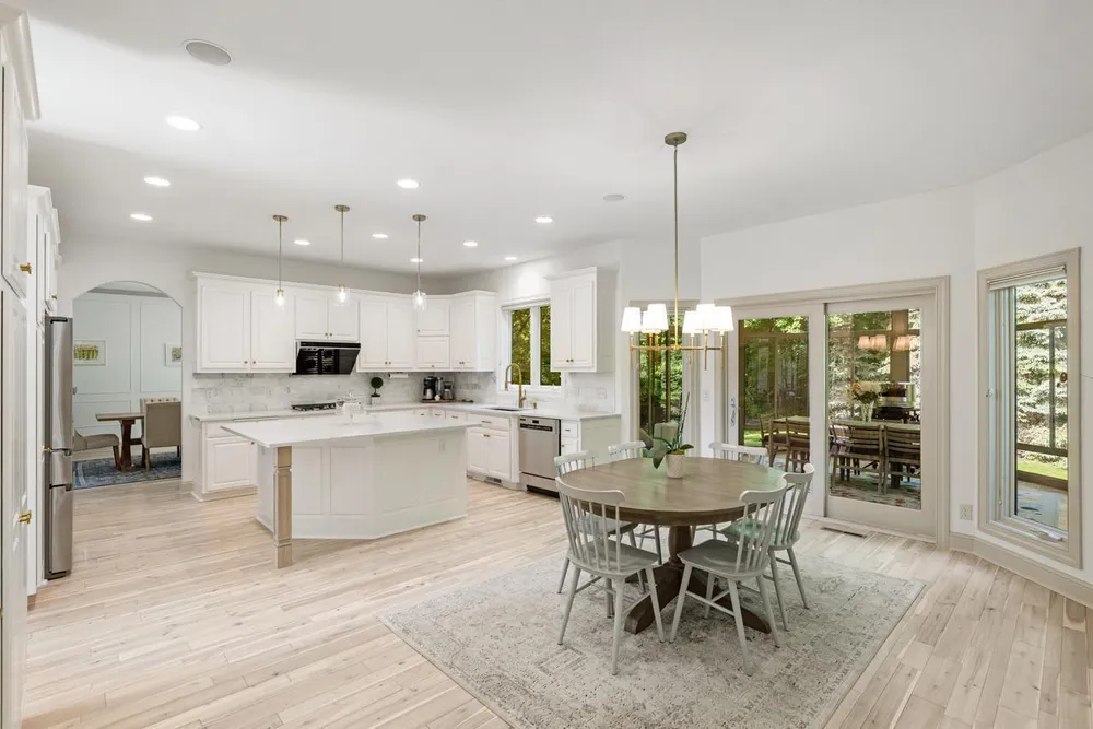 8562 French Curve, Eden Prairie, MN 55347
