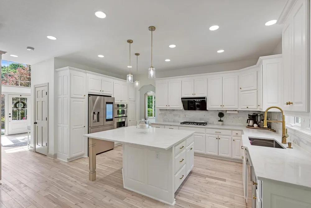 8562 French Curve, Eden Prairie, MN 55347