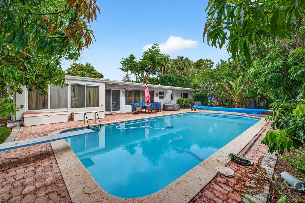 1935 SE 25th Ave, Fort Lauderdale, FL 33316