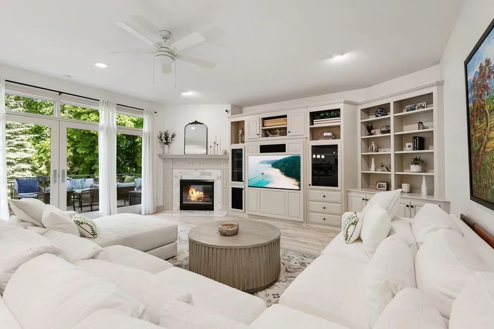 8562 French Curve, Eden Prairie, MN 55347