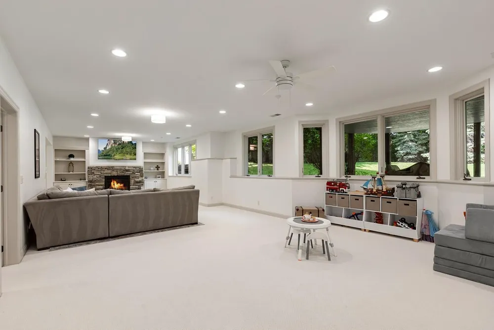 8562 French Curve, Eden Prairie, MN 55347