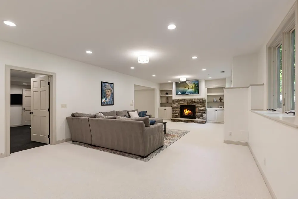 8562 French Curve, Eden Prairie, MN 55347