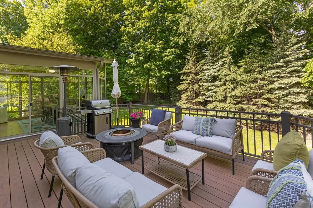 8562 French Curve, Eden Prairie, MN 55347
