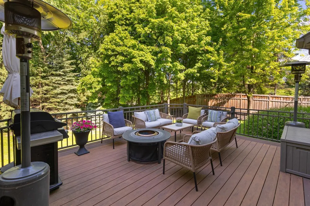 8562 French Curve, Eden Prairie, MN 55347