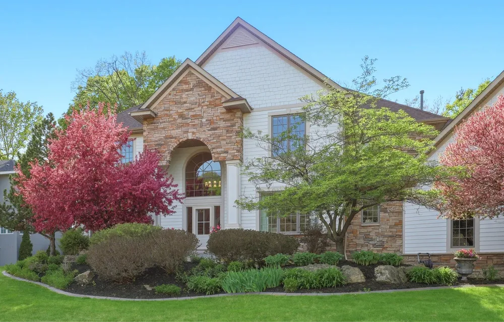 8562 French Curve, Eden Prairie, MN 55347
