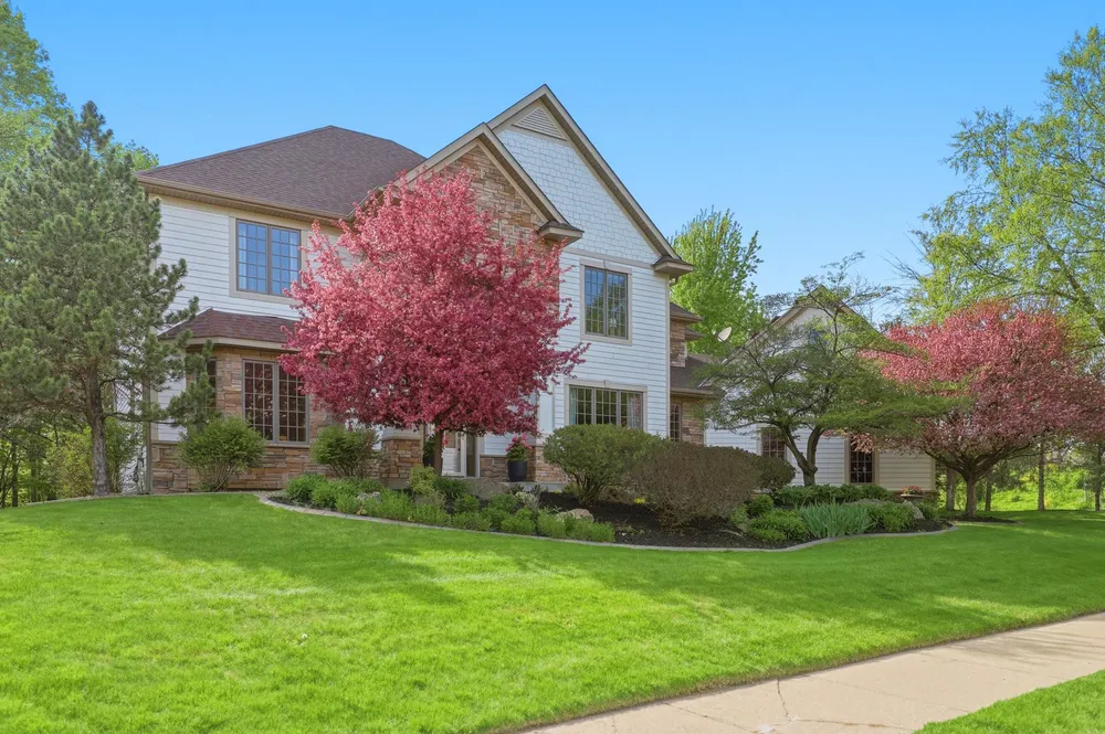 8562 French Curve, Eden Prairie, MN 55347