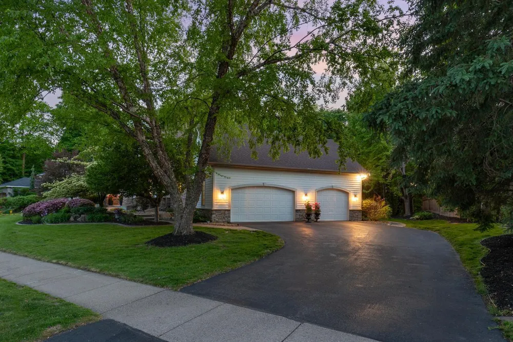 8562 French Curve, Eden Prairie, MN 55347