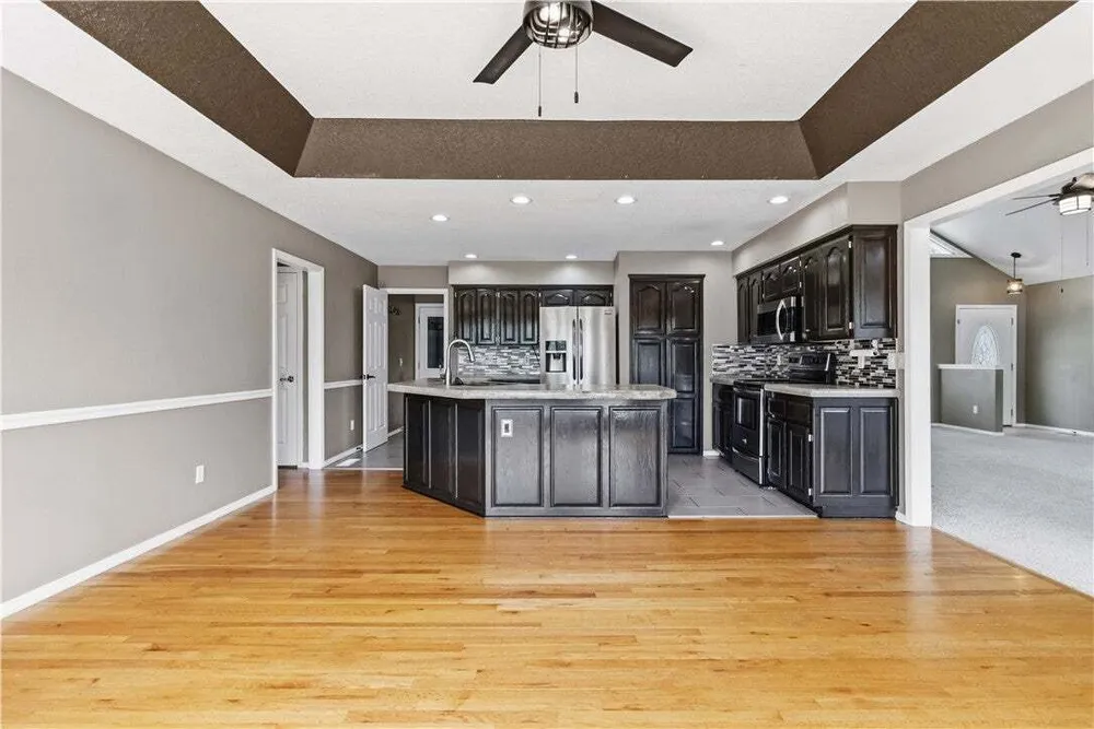 11 McManigal Ln, Bella Vista, AR 72715