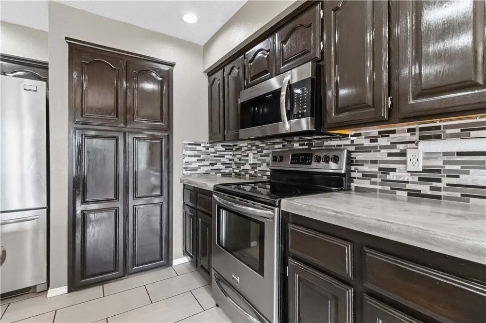 11 McManigal Ln, Bella Vista, AR 72715