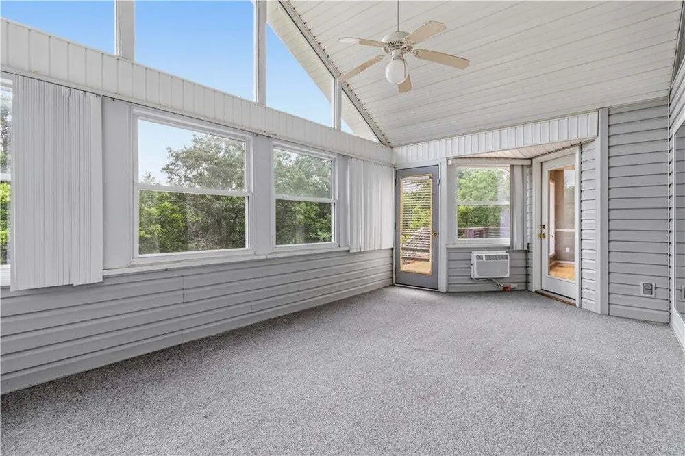 11 McManigal Ln, Bella Vista, AR 72715