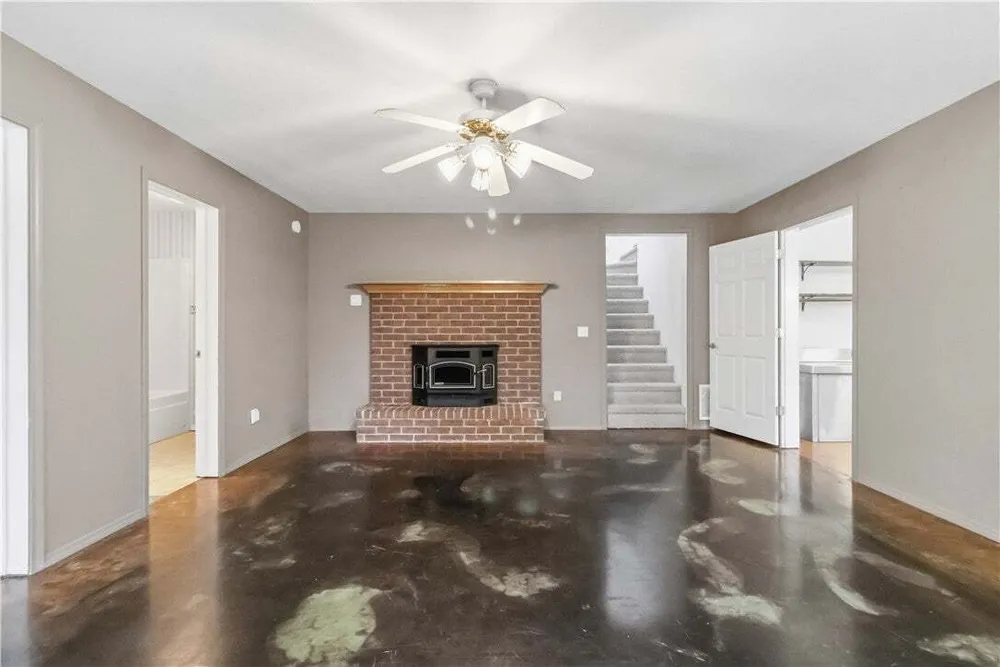 11 McManigal Ln, Bella Vista, AR 72715