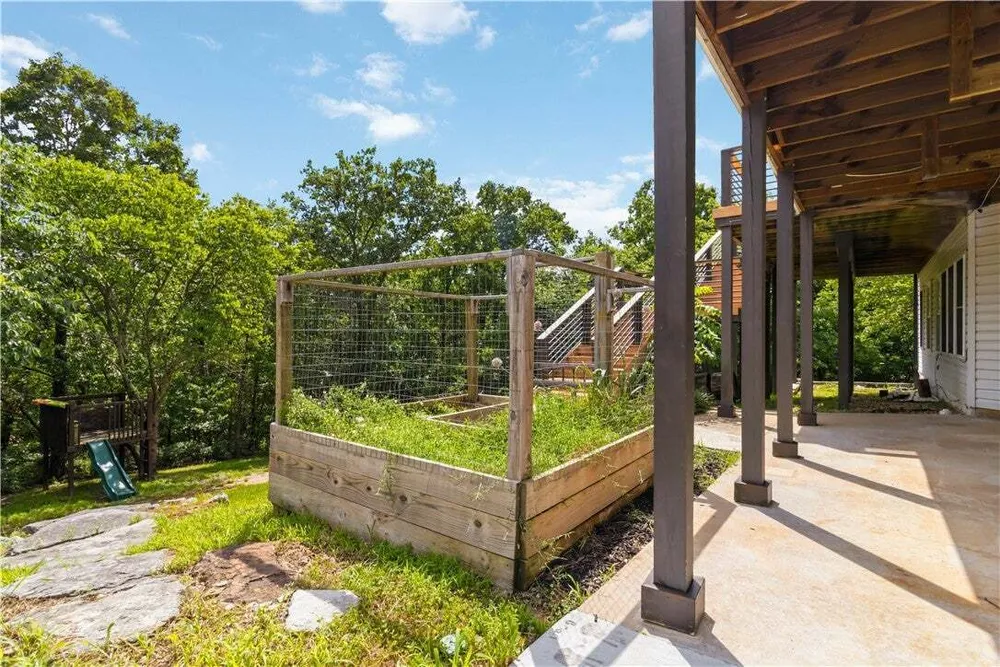 11 McManigal Ln, Bella Vista, AR 72715