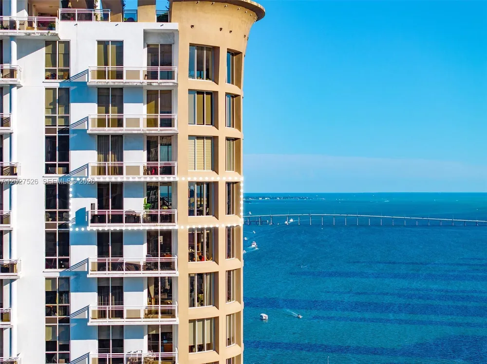 901 Brickell Key Blvd, Miami, FL 33131