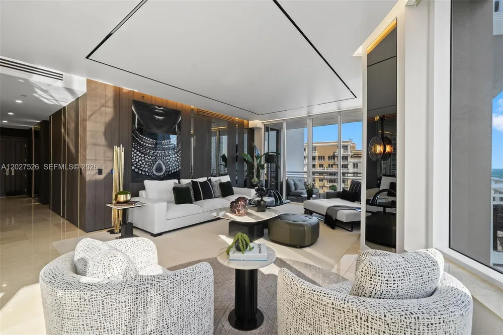 901 Brickell Key Blvd, Miami, FL 33131