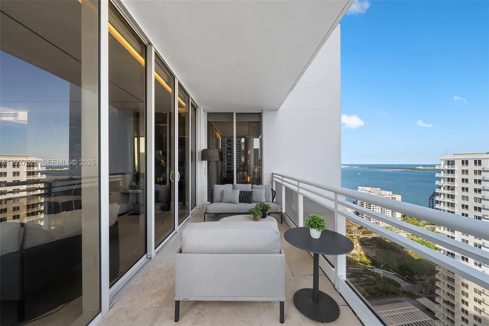 901 Brickell Key Blvd, Miami, FL 33131