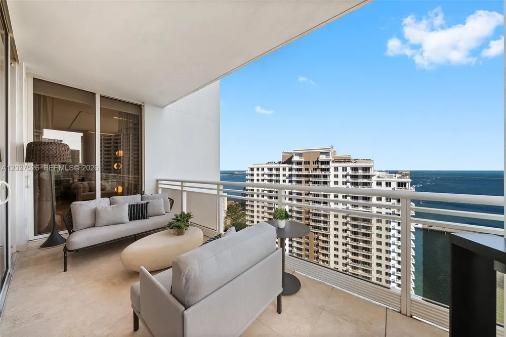 901 Brickell Key Blvd, Miami, FL 33131