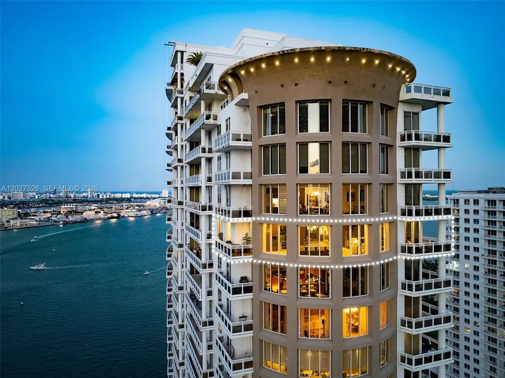 901 Brickell Key Blvd, Miami, FL 33131