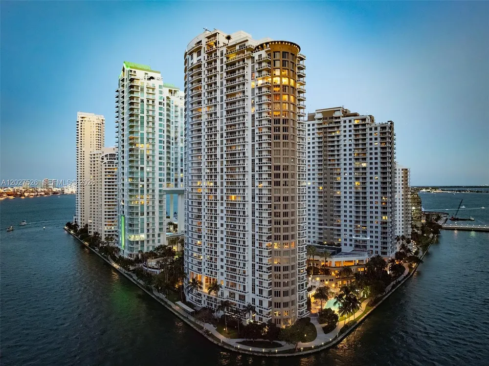 901 Brickell Key Blvd, Miami, FL 33131