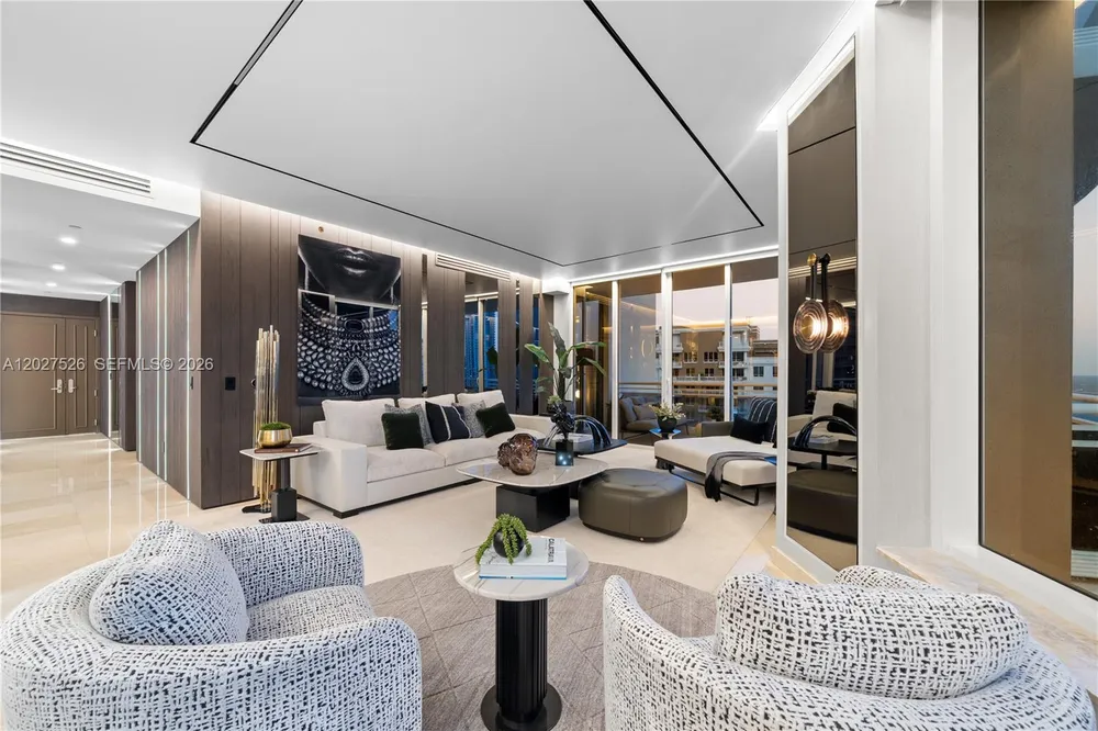 901 Brickell Key Blvd, Miami, FL 33131