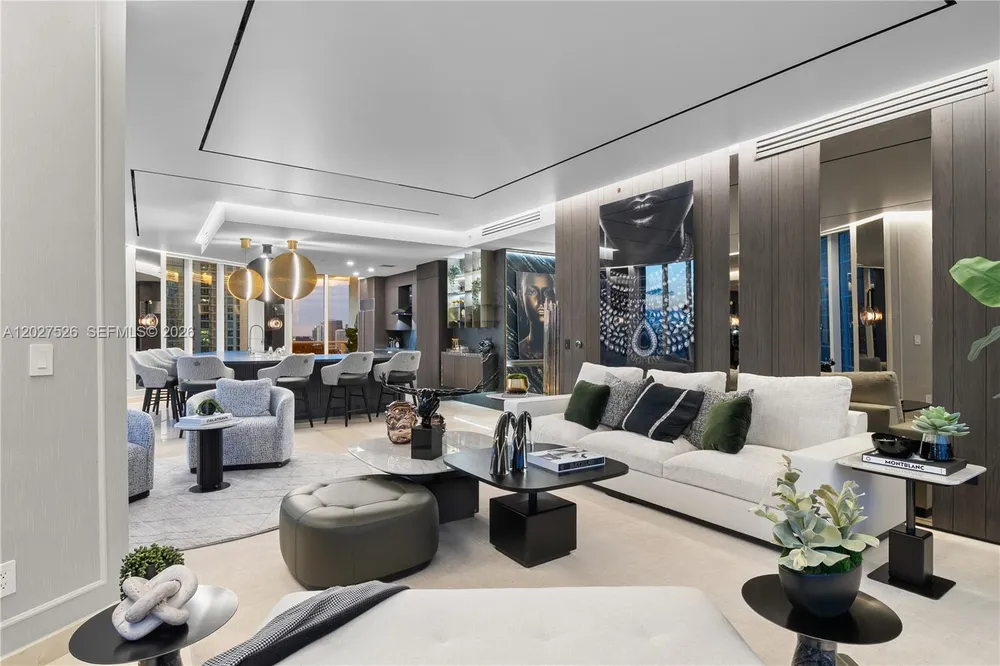 901 Brickell Key Blvd, Miami, FL 33131