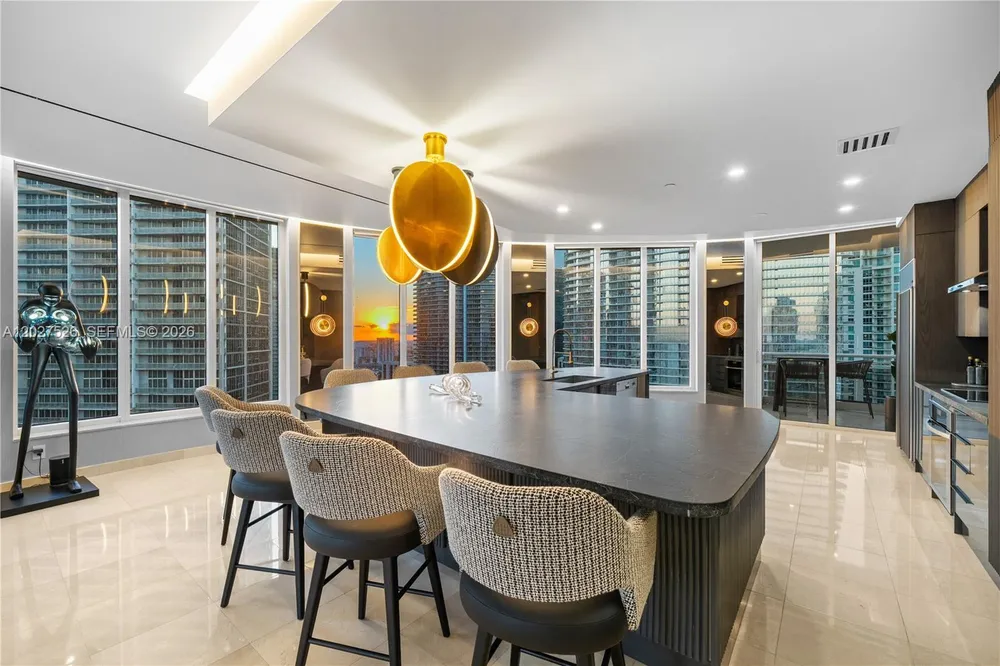 901 Brickell Key Blvd, Miami, FL 33131
